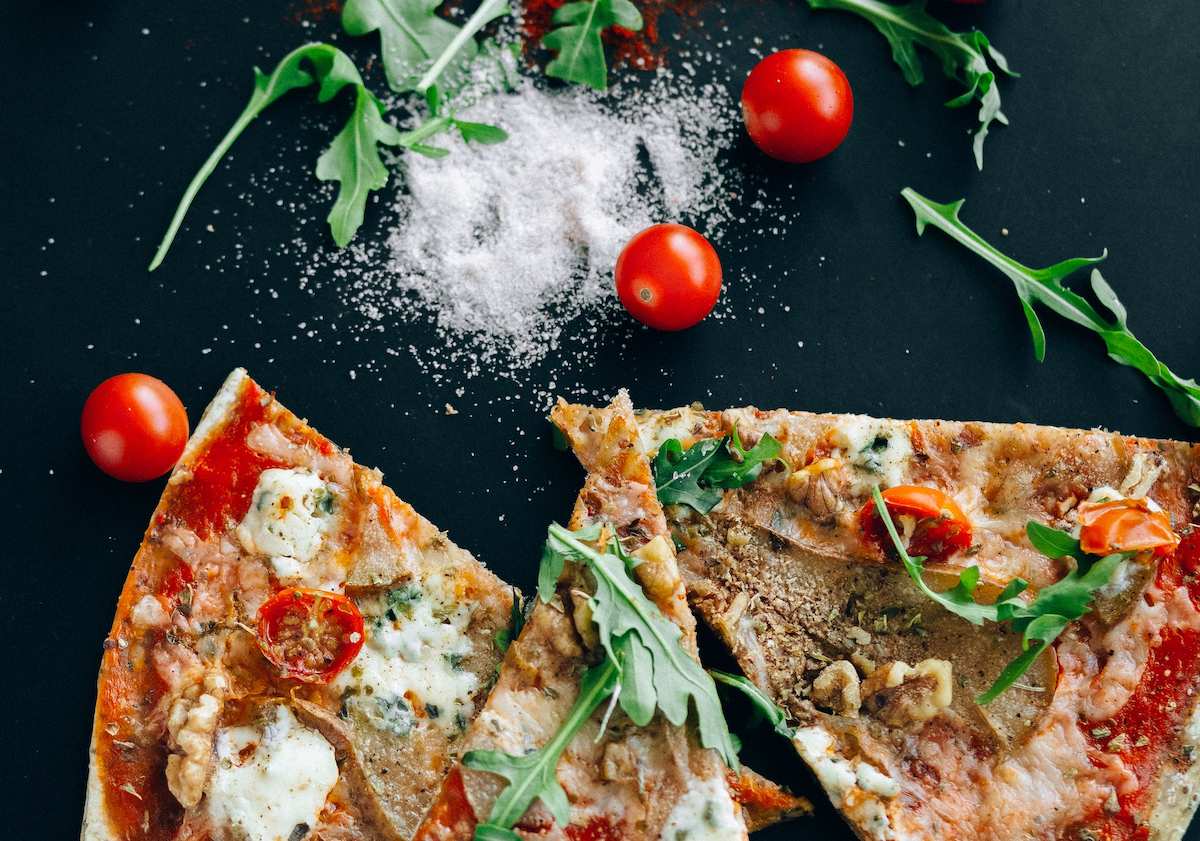 Pizzateig zieht sich zusammen Die 3 häufigsten Fehler